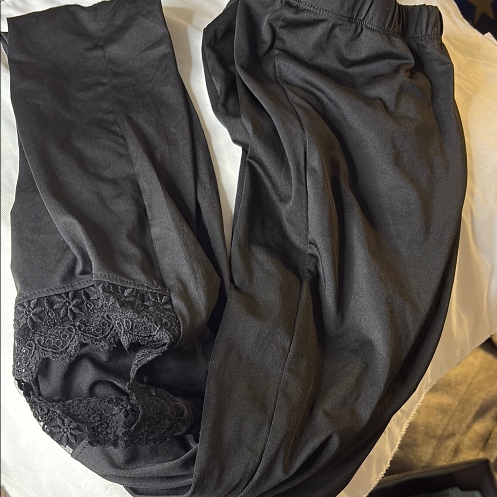 Elegant Black Lace Trim Leggings